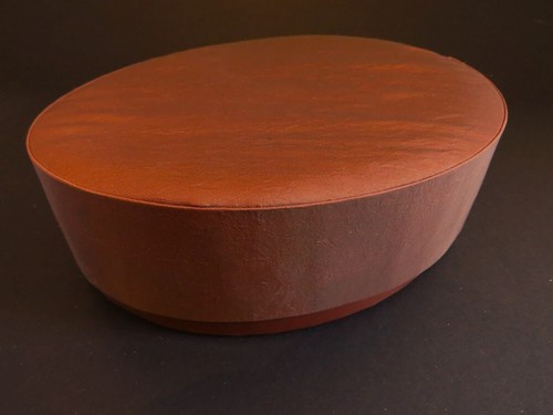 Pre loved bronze colour - bronze,