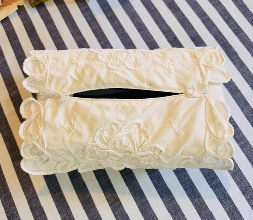 White vintage embroidered - vintage,