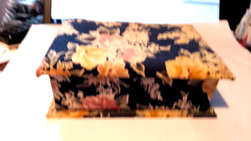 Fabric jewellery box - box, with