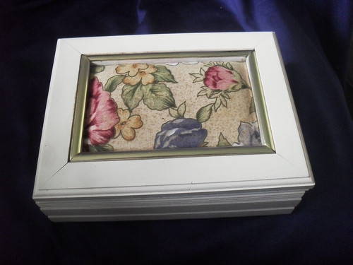 Pretty fabric covered lid - covered,